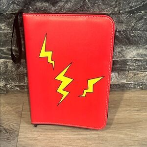Red Wristlet Trading Card‎ Binder/Organizer 50 pages holds 400 cards